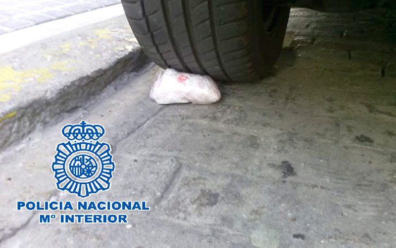 Detenido un joven isleño que se dedicaba a la venta de cocaína en la Casería