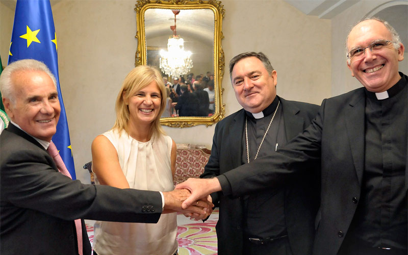 El Ayuntamiento deriva 400.000 euros de la privatización del agua al Obispado, para la rehabilitación de la iglesia de Santiago