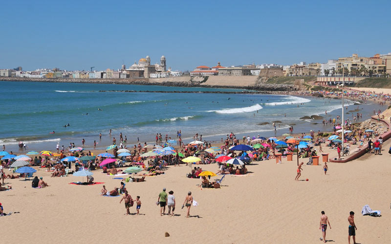 La ocupación hotelera en la provincia de Cádiz supera el 76% durante la primera quincena de julio