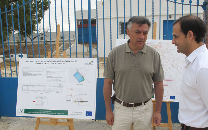 Un nuevo depósito, que la Junta comienza a construir ahora, mejorará el abastecimiento de agua a Rota, Chipiona y Sanlúcar