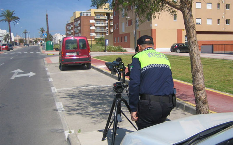 Se baraja instar a los agentes de la Policía Local a “dejar de prestar servicios extraordinarios”, ante la falta de personal y medios