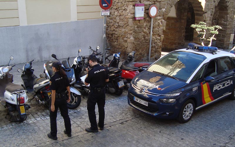 Detenidos dos delincuentes habituales que sustraen motos para darse paseos por Cádiz y después dejarlas abandonadas