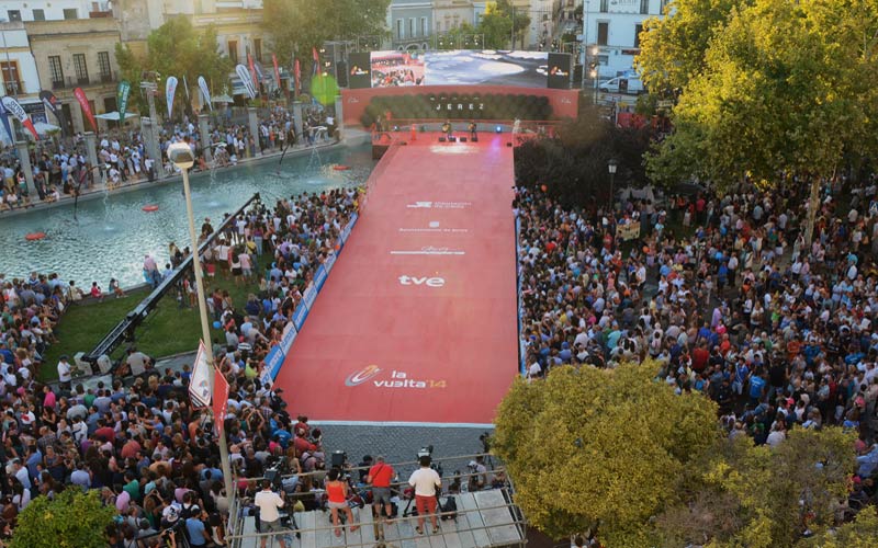 La Fiesta de la Bulería se ‘muda’ a la plaza del Mamelón, como “agradecimiento” a los jerezanos por “implicarse” en La Vuelta