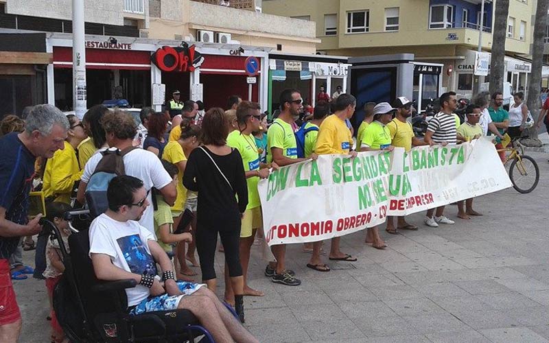 IU exige que se rompa el contrato con Medios Acuáticos tras un verano “nefasto” en la gestión del servicio de socorrismo