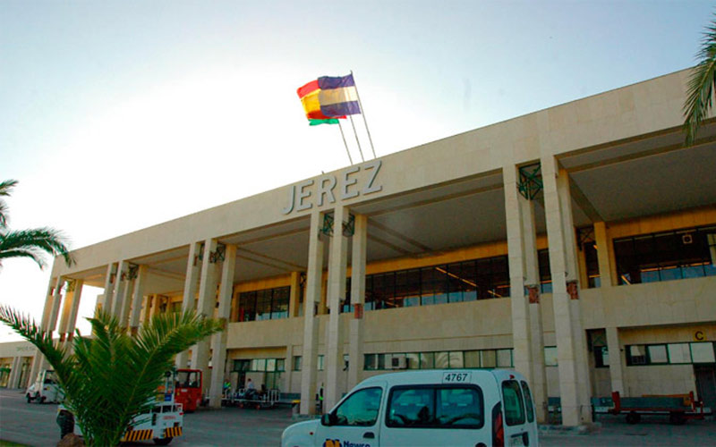 El aeropuerto de Jerez rozó en agosto los 97.300 viajeros, casi un 5% más que hace un año