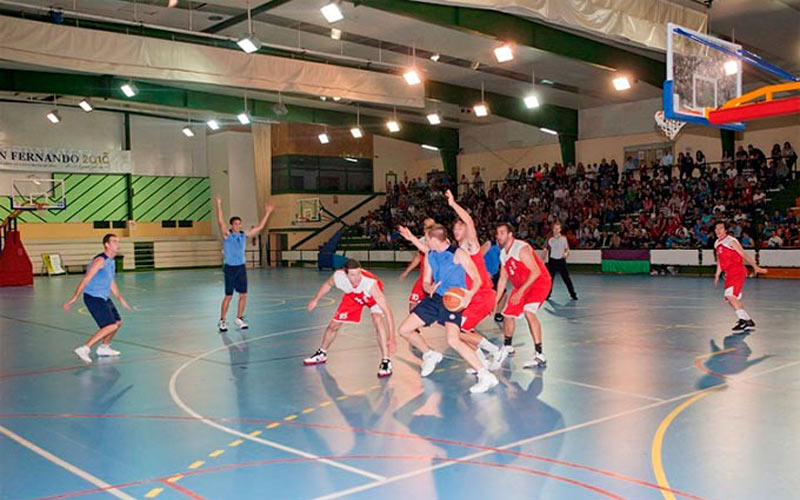 Diputación y Ayuntamiento colaborarán en el desarrollo de un plan local de instalaciones deportivas para San Fernando