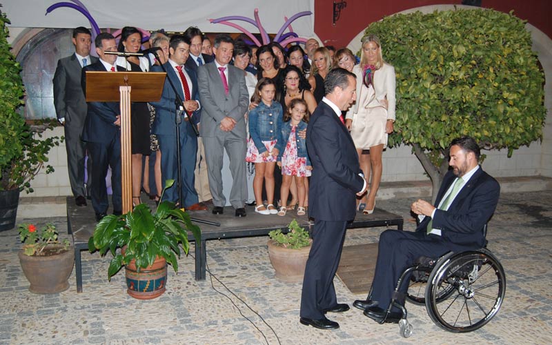 El club taurino El Rabo de El Puerto celebra una cena benéfica como acto central de la celebración de su 25 aniversario