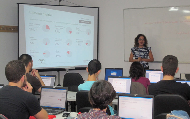 La Junta y Telefónica promueven dos cursos en Cádiz para jóvenes parados sobre profesiones digitales “demandadas por el mercado”