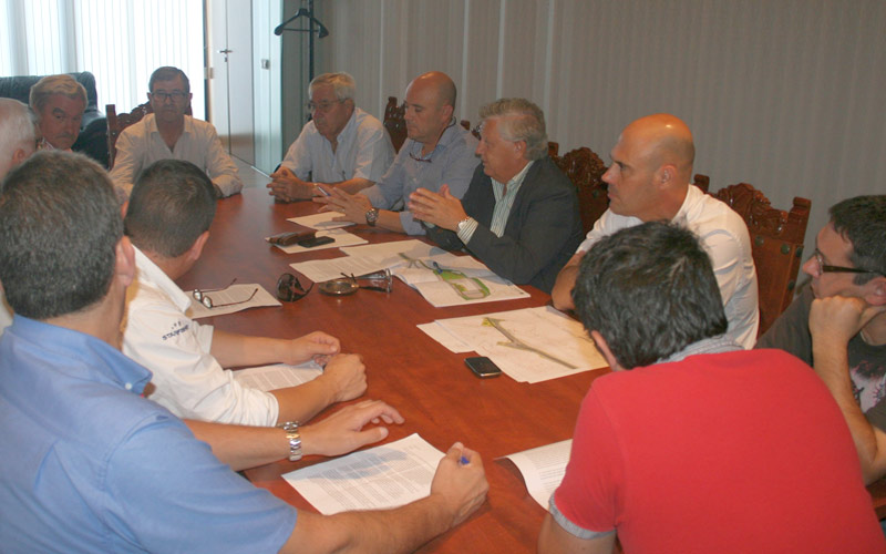 Empresarios con negocios en la Alameda Solano que dicen estar afectados por la obra del tranvía trasladan sus quejas al alcalde