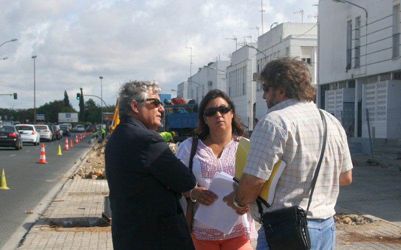 Invertidos 110.000 euros en obras para darle “un cambio radical” a la avenida de la Diputación