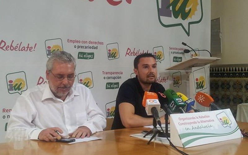 El alcaldable de IU ‘entrará’ en el Ayuntamiento: reemplazará a Marzán como concejal tras el paso al lado de Chari Gaviño