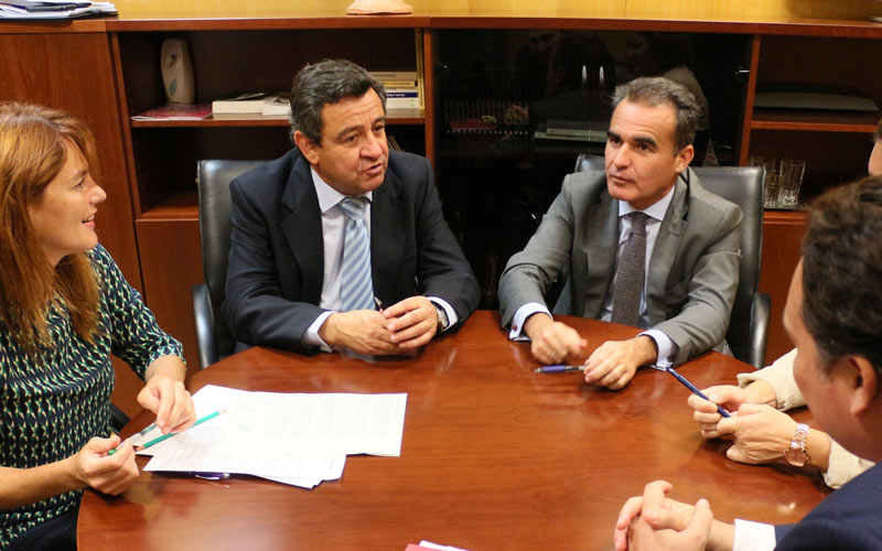 La Caixa presta 4 millones para el inicio, sin fecha, de la estancada obra de rehabilitación del Ayuntamiento de San Fernando