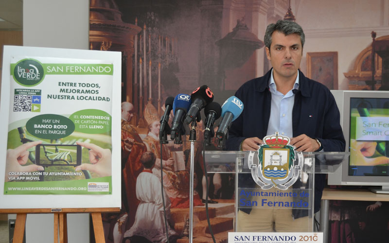 Los isleños ya pueden trasladar sus consultas, quejas e incidencias sobre la limpieza o el alcantarillado a través del móvil