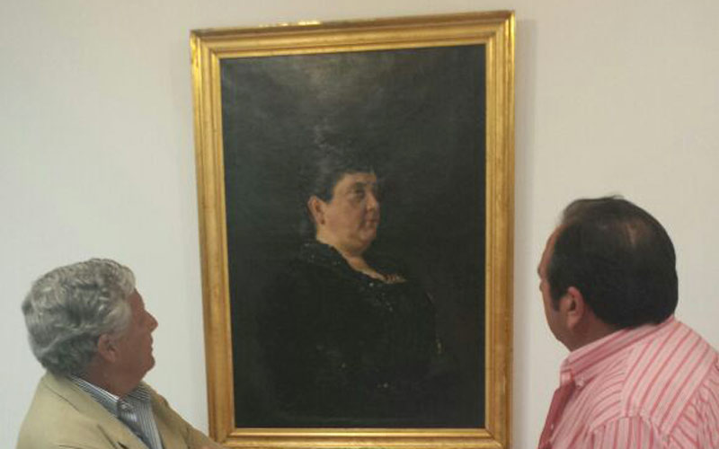 El Museo de Chiclana ya expone el ‘Retrato de Doña Carmen Picazo’, de Federico Godoy, tras su restauración