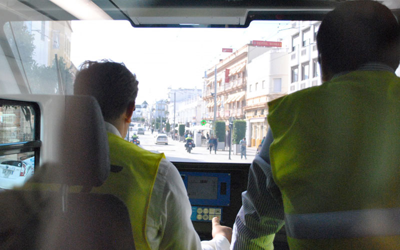 Trabajadores de servicios de ocio, chapistas-caldereros y conductores de autobuses y tranvías, ocupaciones que despuntan