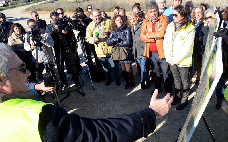 Casi tres años después se retoman las obras de acondicionamiento de la carretera A-2003 de Jerez a La Barca