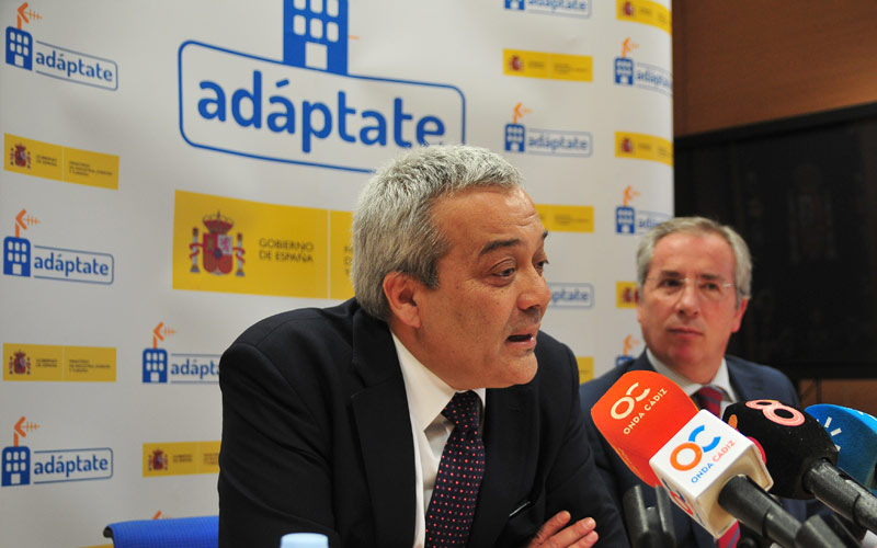Unos 26.000 edificios en la provincia, y la mayor parte en la Bahía, deben adaptar sus instalaciones de antenas colectivas