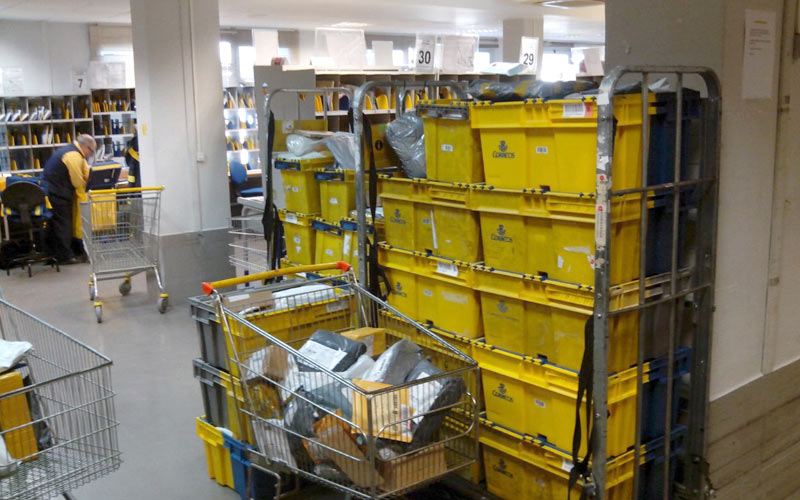 El recorte de plantilla y la ausencia de contrataciones en Correos también se nota este mes de diciembre en San Fernando