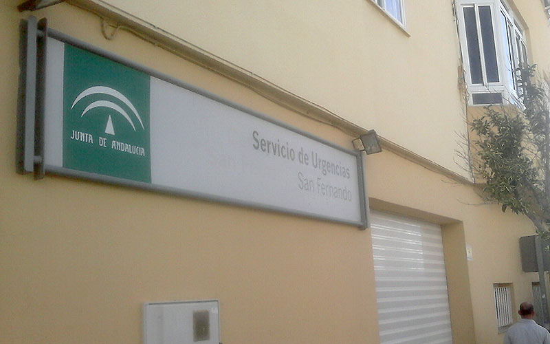 Alertan de la “situación caótica” que se vive estos días en los centros de salud de la Bahía de Cádiz por “los recortes”