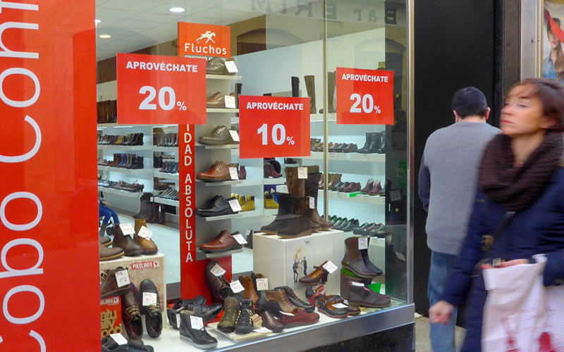 El paro se reduce en el último año en la provincia de Cádiz en 6.500 personas; el 96% de los contratos firmados han sido temporales