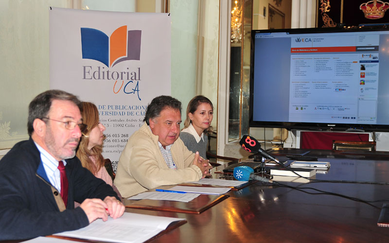 La UCA, junto a las universidades de Salamanca, Santiago y Burgos, estrena un sistema de préstamo de libros electrónicos científicos