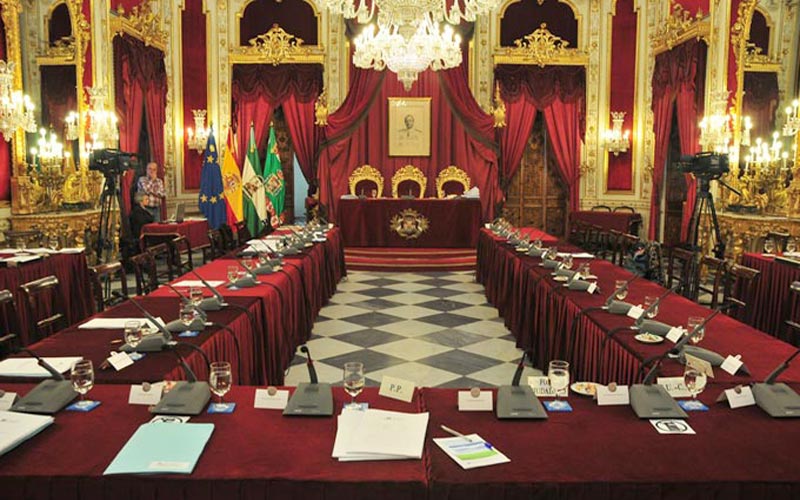 La oposición en bloque exigirá al PP en la Diputación de Cádiz en el pleno de este mes un plan de empleo dotado con 8 millones
