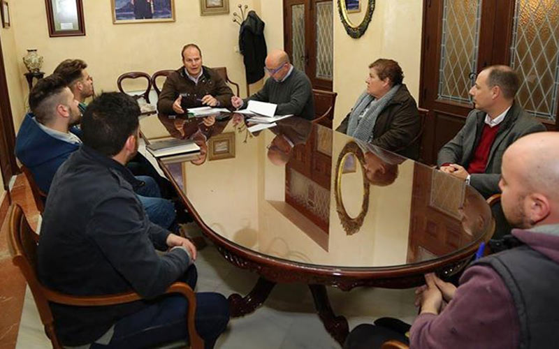 Curtido y agrupaciones ultiman los preparativos y la programación del próximo Carnaval de Rota