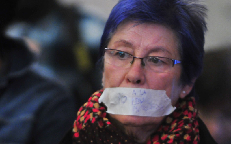 El PP dice descubrir las “cartas” de Podemos en Cádiz y de su líder “de la izquierda más radical”: “buscan llevar a la Alcaldía al PSOE”