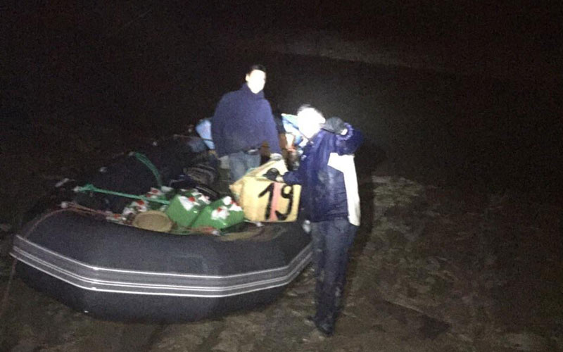 Interceptada una embarcación neumática a la altura del puente Carranza con más de 2,5 toneladas de hachís