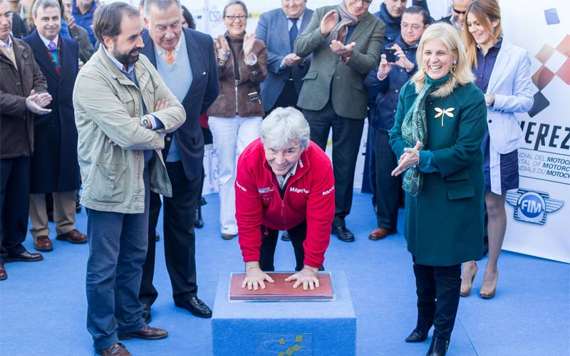 Nieto estrena el Paseo de las Estrellas del Motociclismo en Jerez