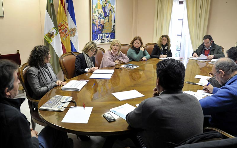 Ayuntamiento de Jerez y alcaldes pedáneos abordan los convenios de financiación y estudian el futuro de algunas competencias