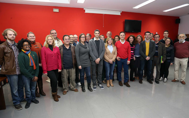 El socialista De la Encina se arropa por “gente del pueblo” para gobernar El Puerto, si gana las elecciones de mayo