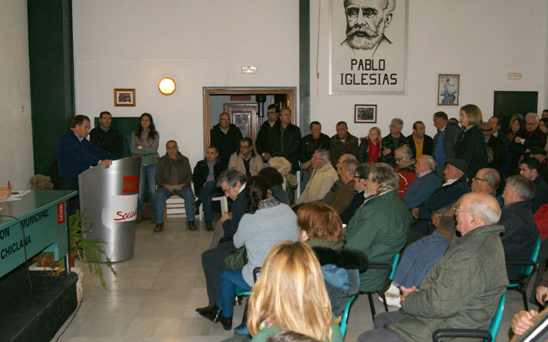 El PSOE aprueba su lista de cara al 24-M integrada por un grupo con “ganas de trabajar para que vuelva la esperanza a Chiclana”