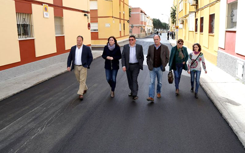 “A buen ritmo” el asfaltado de varias calles de El Molino
