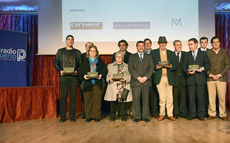 Radio Puerto estrena sus premios reconociendo al portero Pinto, al periodista Rafael Navas, a Cáritas y a dos fieles oyentes