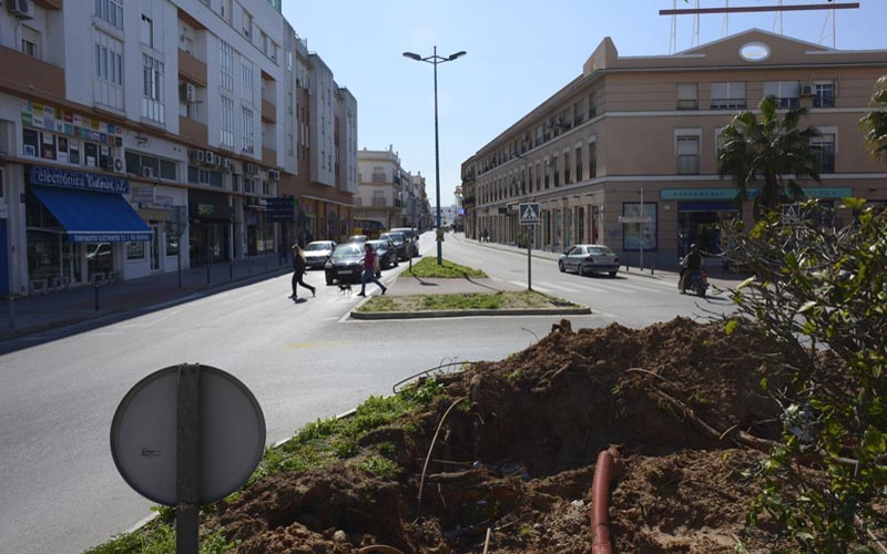 Señalizados los desvíos alternativos a la calle Mendizábal previos al avance de las obras del tranvía tras la Semana Santa