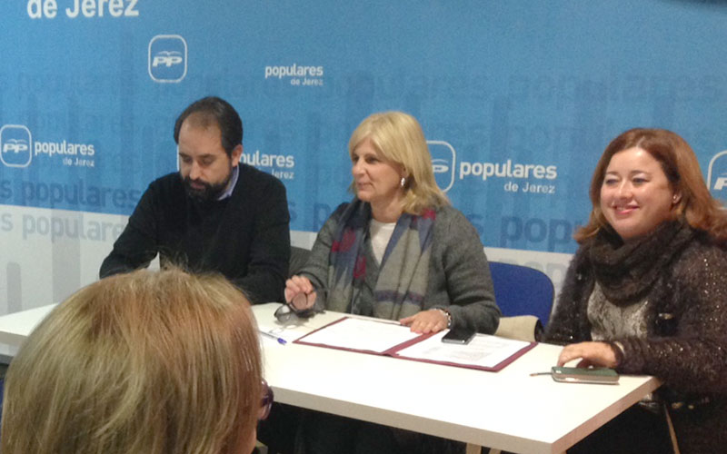 Los populares apuestan por casi los mismos rostros que hace cuatro años “para continuar con el proyecto de levantar Jerez”
