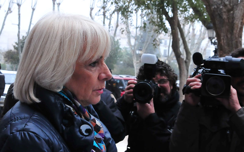 “Si la alcaldesa Teófila Martínez no sabe a lo que se dedica su marido, cómo sabe lo que pasa en la ciudad de Cádiz”