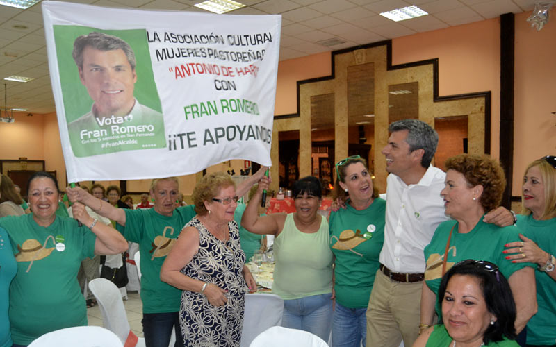 El PA en La Isla pasa de sostener el Gobierno del PP de Loaiza a acordar un bipartito en minoría liderado por el PSOE de Cavada