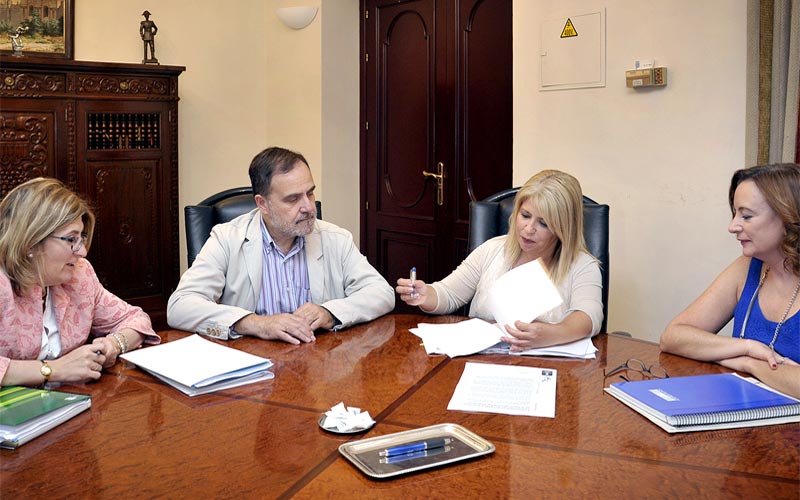 El Ayuntamiento de Jerez formaliza el préstamo para atender las operaciones financieras en el marco del Fondo de Ordenación