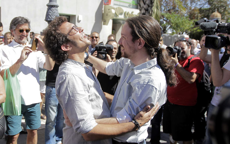 Iglesias pone a Cádiz como ejemplo: “el cambio no lo va a traer un partido, ni siquiera Podemos, lo va a traer la gente organizada”