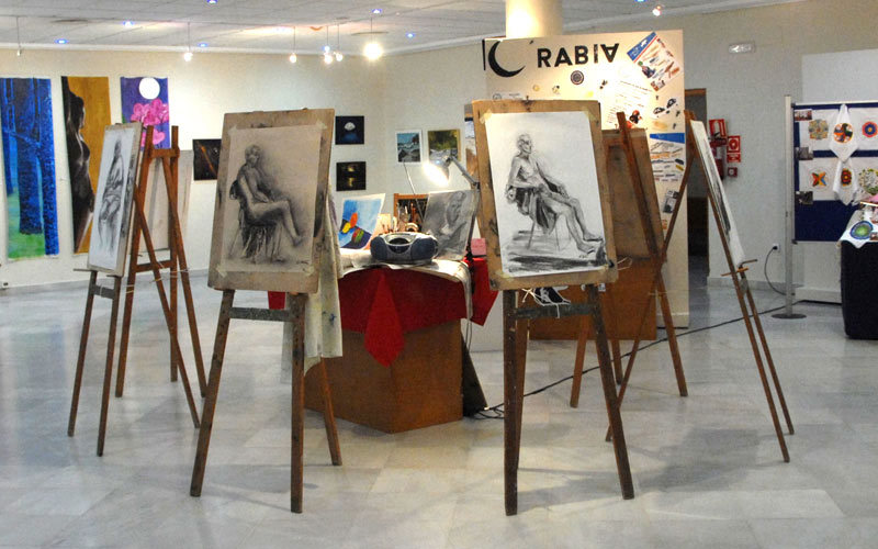 La Escuela Municipal de Artes oferta ocho talleres este verano