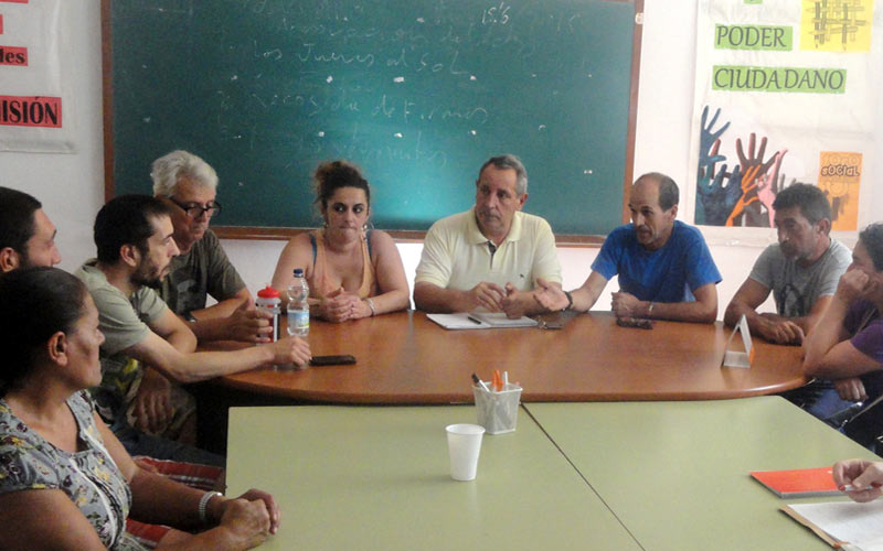 Oliva se compromete con la PAH a trabajar desde el Ayuntamiento para que El Puerto sea un municipio libre de desahucios