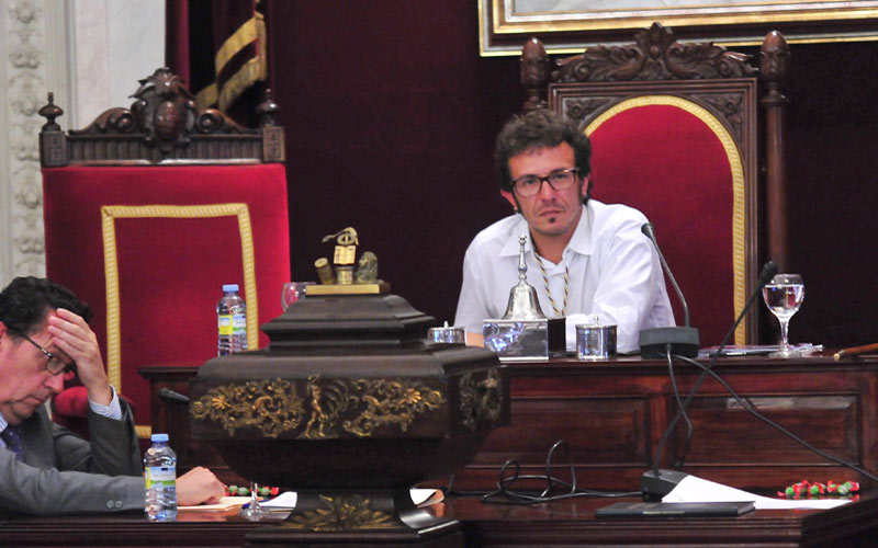 La plantilla del Ayuntamiento de Cádiz “no debe temer al cambio político” según Autonomía Obrera, que ahora espera “diálogo”