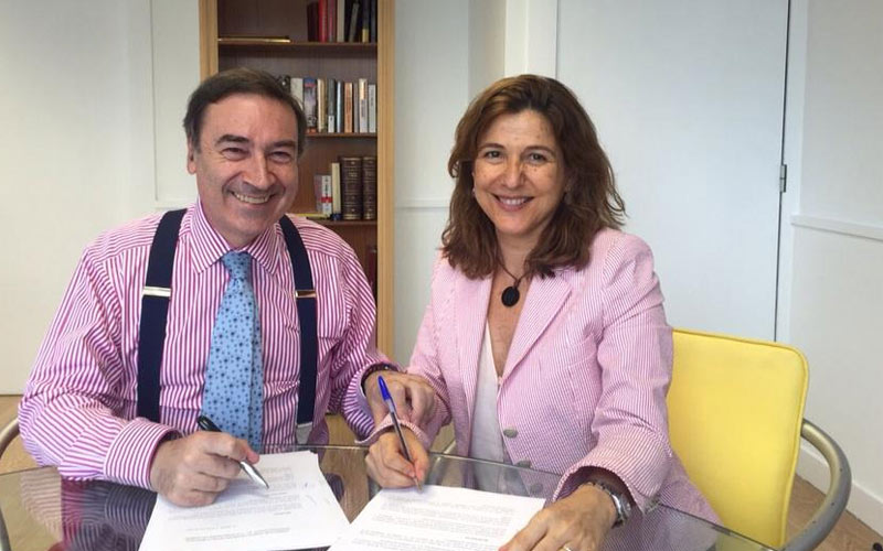 El Premio Agustín Merello de la Comunicación de la APC reconoce este 2015 a Ana Romero, una periodista gaditana “valiente”