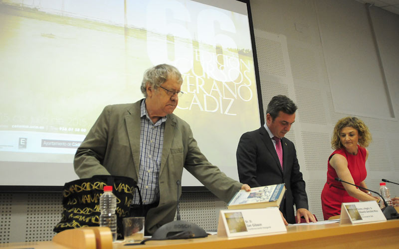 Ian Gibson abre los 66 Cursos de Verano en Cádiz profundizando sobre “el triángulo amistoso más apasionante del siglo XX”