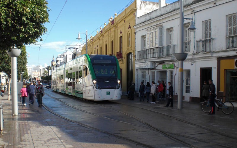 El nuevo consejero de Fomento pone fecha: quiere que el tranvía de la Bahía de Cádiz esté en funcionamiento en marzo de 2017