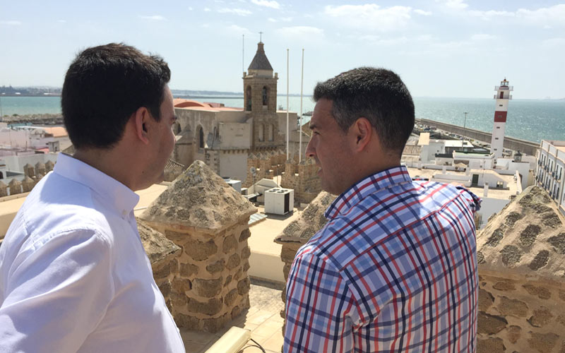 Ruiz Arana recibe al portavoz del PSOE en el Parlamento andaluz y le recuerda la necesidad del desdoble de la A-491 hasta Rota