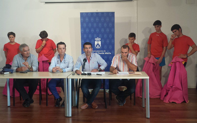 Los servicios jurídicos del Ayuntamiento aseguran que “no existe inconveniente” para la celebración de la clase práctica taurina
