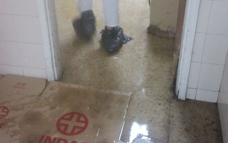 Tachan de “absurda barbaridad” la investigación en el Puerta del Mar sobre las inundaciones: “toca limpiar o sustituir la tubería”
